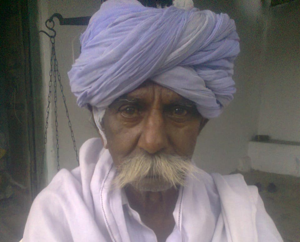 आम्बुआ पंचायत के पूर्व सरपंच चंद्र सिंह पटेल का हुआ निधन | New India Times