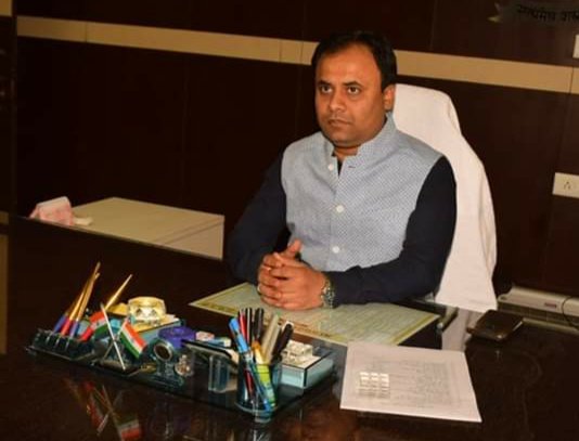 कमिश्नर ने डबरा सिविल अस्पताल की चिकित्सक को दिया कारण बताओ नोटिस | New India Times