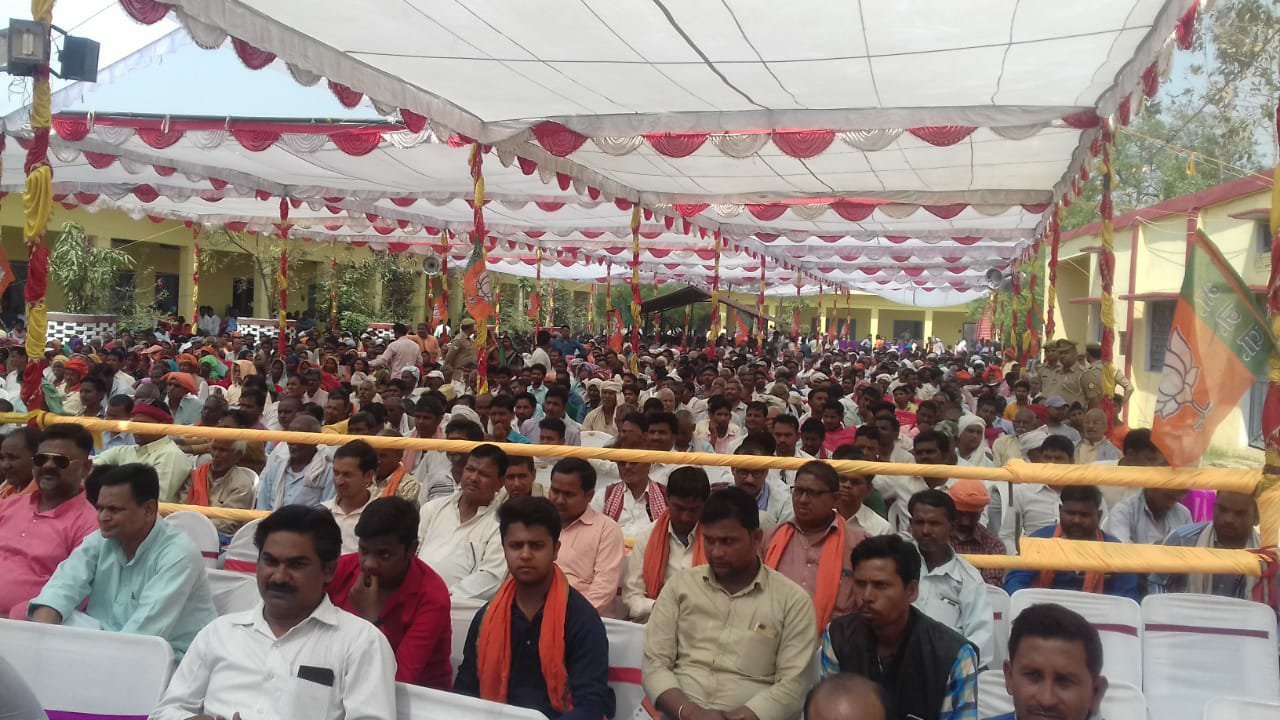 नवयुग इंटर कालेज में उपमुख्यमंत्री केशव प्रसाद मौर्या ने की‌ जनसभा, भाजपा प्रत्याशी अक्षयवर लाल गौड़ के लिए जनता से मांगा समर्थन | New India Times