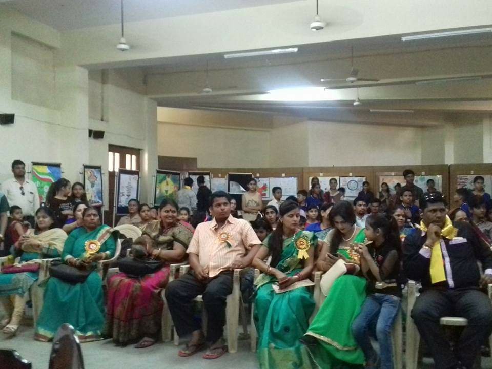 "जागरूकता देश की है पहचान, 100% प्रतिशत हो मतदान": मथुरा में ब्रज यातायात एवं पर्यावरण जनजागरूकता समिति उत्तर प्रदेश द्वारा चित्रकला प्रतियोगिता व चित्रकला प्रदर्शनी का हुआ आयोजन | New India Times