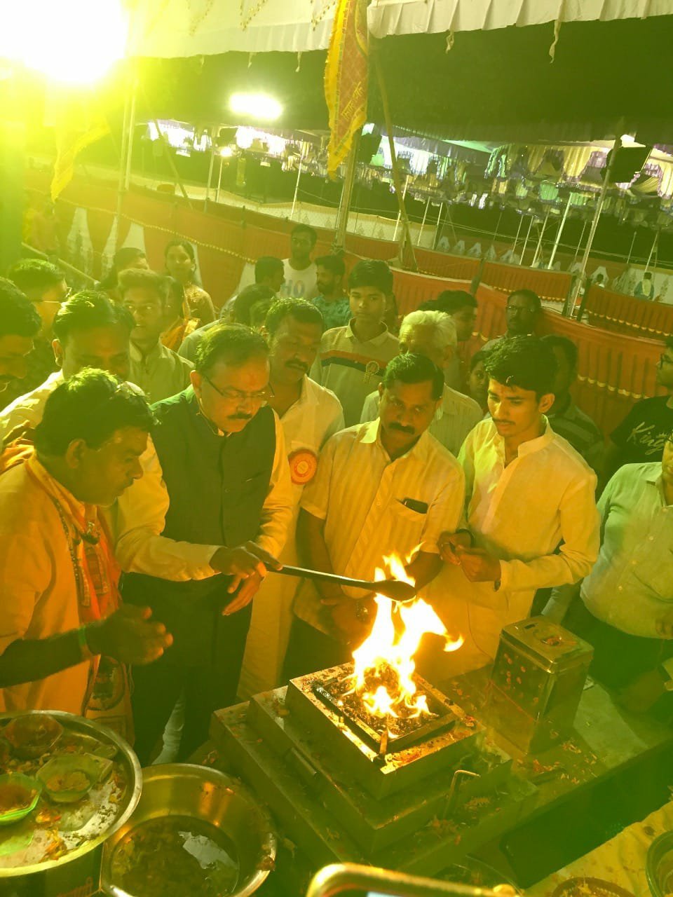 जीण माता मंगलपाठ में भामरे ने किया यज्ञ, शक्ति पूजा में दी आहुति, समाज ने किया सम्मानित | New India Times