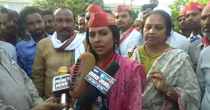 गोला गोकर्णनाथ नगर में सपा, बसपा, रालोद गठबंधन की लोकसभा प्रत्याशी डॉ. पूर्वी वर्मा ने किया रोड शो व नुक्कड़ सभा | New India Times