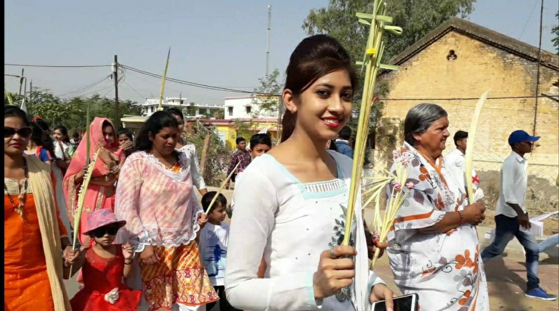 पाम सन्डे पर सड़कों पर प्रभु का सन्देश देते हुए निकले मसीही समाज के लोग | New India Times