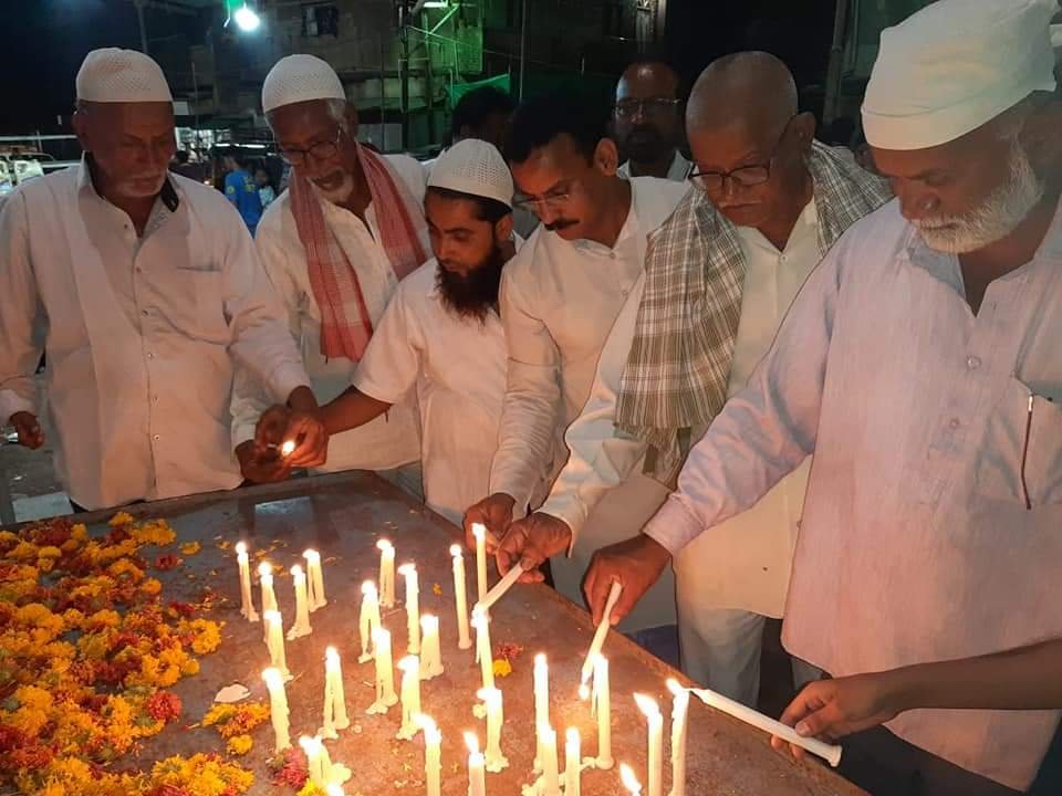 नक्सली हमले में शहीद जवानों को दी गई श्रध्दांजली | New India Times