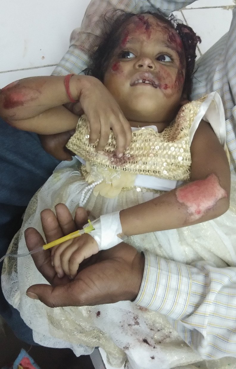 टाटा मैजिक ने बाइक सवार को पीछे से मारी टक्कर, 4 गंभीर रूप से घायल | New India Times