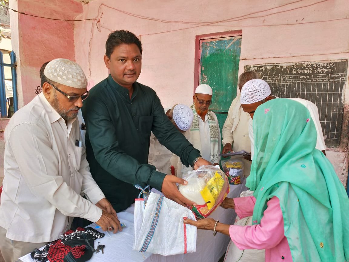 ईद मनाने के लिए बैतुलमाल सोसाइटी ने बेवाओं को शीर खुरमे की सामग्री की वितरित | New India Times