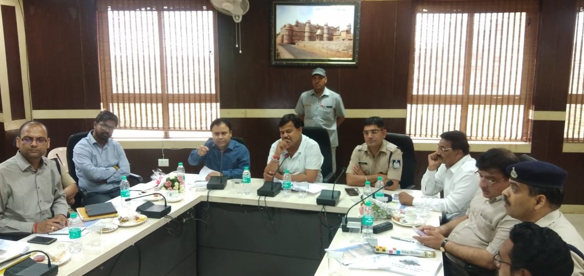 विकास की गति को और तेज किया जाए: खाद्य मंत्री श्री प्रद्युम्न सिंह तोमर, शहर विकास के लिए विभागीय अधिकारियों की समीक्षा बैठक सम्पन्न | New India Times