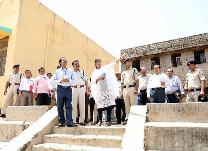 मतदान दलों को मतदान केंद्रों तक पहुचाने वाली बसों में GPS सिस्टम लगाया जाएगा: शिवपुरी कलेक्टर | New India Times