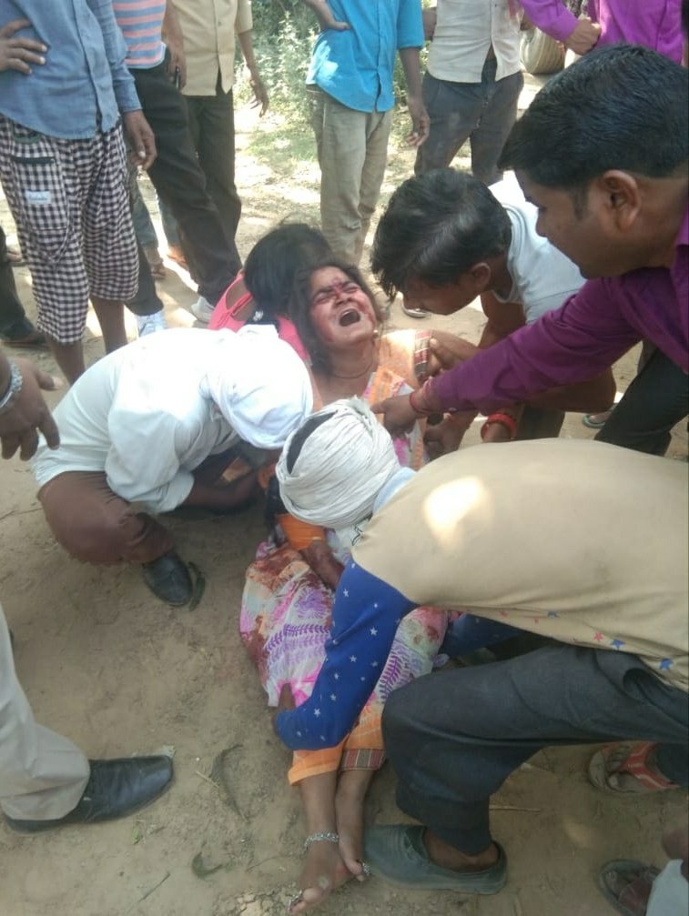 तेज रफ्तार डीसीएम ने बाइक को मारी टक्कर, दो की मौत दो घायल | New India Times