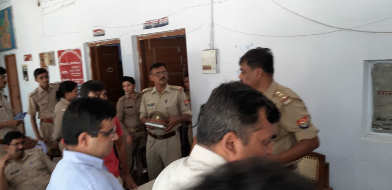 न खाता न बही, जो डॉक्टर और कोतवाल कहें वही सही: पुलिस का अनूठा न्याय, पीड़ित को ही आरोपी बनाकर भेजा जेल | New India Times