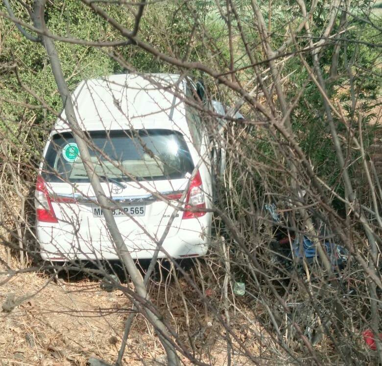 विधायक की गाड़ी से टकराई बाइक, दो सगे भाइयों की मौके पर ही मौत | New India Times