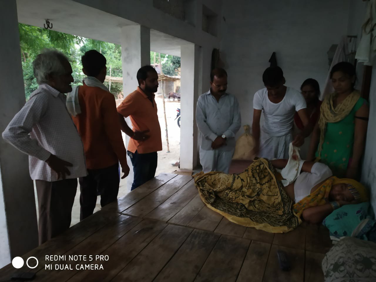 आवारा कुत्ते ने आरएसएस के वरिष्ठ कार्यकर्ता की धर्मपत्नी को नोचा | New India Times