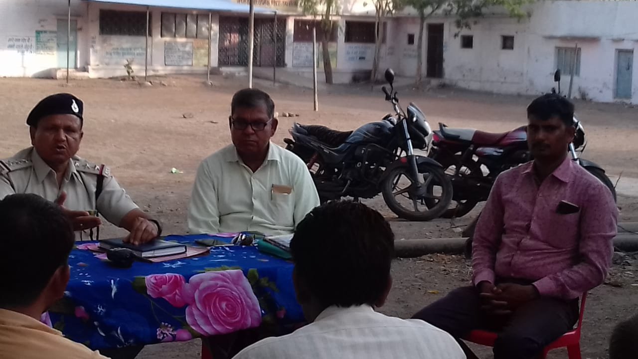 थाना प्रभारी द्वारा तिरला मेंं किया गया जन संवाद कार्यक्रम का आयोजन | New India Times
