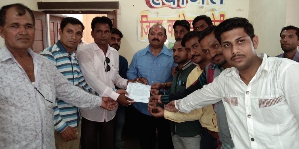 संयुक्त अतिथि शिक्षक संघ द्वारा अपनी मांगो को लेकर सौंपा ज्ञापन | New India Times