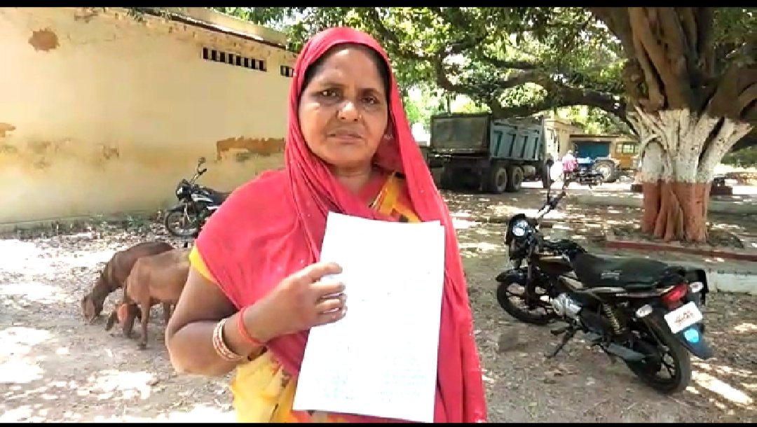 दबंगों ने आशा बहू व सिक्योरिटी गार्ड पर किया जानलेवा हमला, दबंग वन माफिया शराफत अली से हैं ग्रामीण परेशान, दबंगों के खिलाफ पुलिस कर सकती है गैंगस्टर एक्ट के तहत कार्रवाई | New India Times