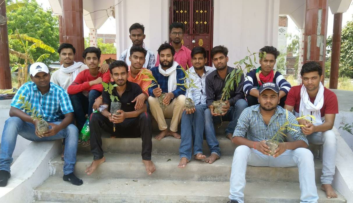 विश्व पर्यावरण दिवस पर जिले में कई जगह पर किया गया वृक्षारोपण, हिंदू युवा वाहिनी फतेहपुर के कार्यकर्ताओं ने किया वृक्षारोपण 3 विश्व पर्यावरण दिवस पर जिले में कई जगह पर किया गया वृक्षारोपण, हिंदू युवा वाहिनी फतेहपुर के कार्यकर्ताओं ने किया वृक्षारोपण | New India Times