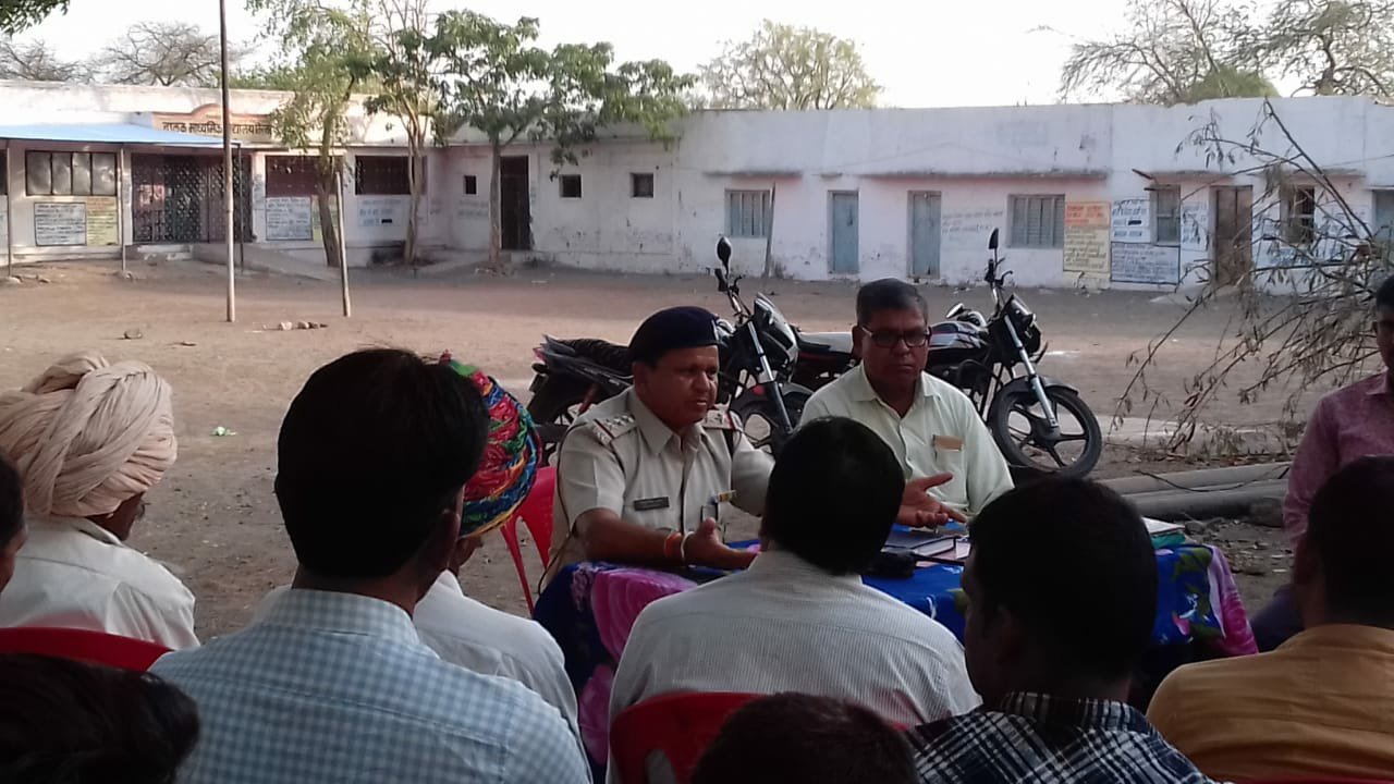 थाना प्रभारी द्वारा तिरला मेंं किया गया जन संवाद कार्यक्रम का आयोजन 3 थाना प्रभारी द्वारा तिरला मेंं किया गया जन संवाद कार्यक्रम का आयोजन | New India Times