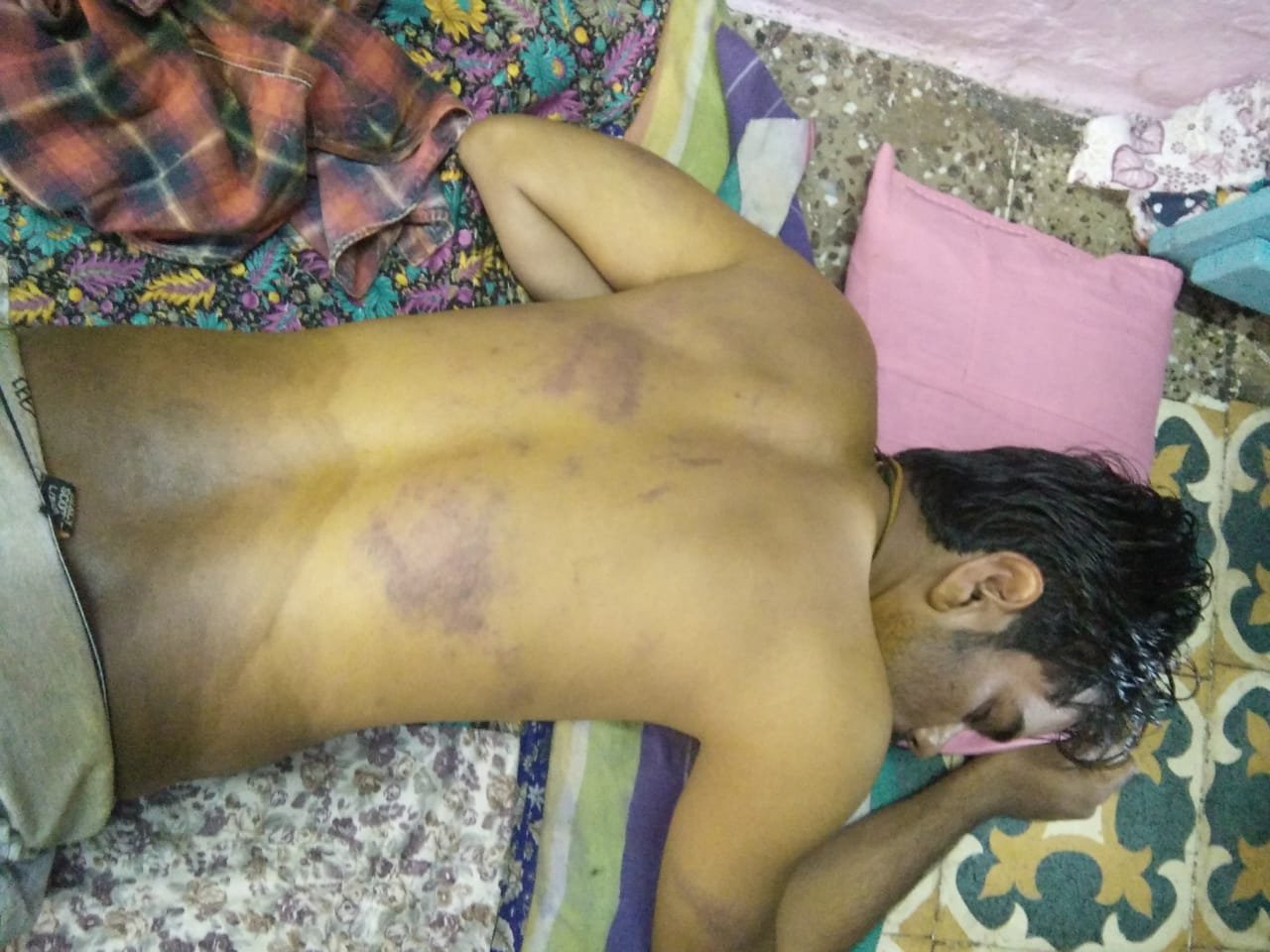 महाराष्ट्र के धुले में माॅब लिंचिंग: बहुसंख्यक समुदाय की लड़की से बातें करने पर अल्पसंख्यक समुदाय के दो किशोरों की पिटाई, सीसीटीवी फुटेज के आधार पर नामजद एफआईआर दर्ज | New India Times