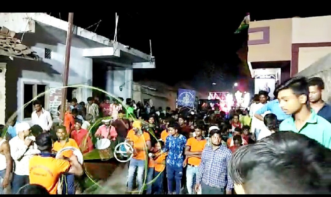 साईं बाबा की निकाली गई आकर्षक झांकी, अखाड़ों के कलाकारों ने दिखाए एक से बढ़कर एक करतब | New India Times