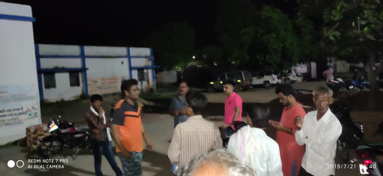 अमानगंज में छत से गिर कर मजदूर की मौत | New India Times