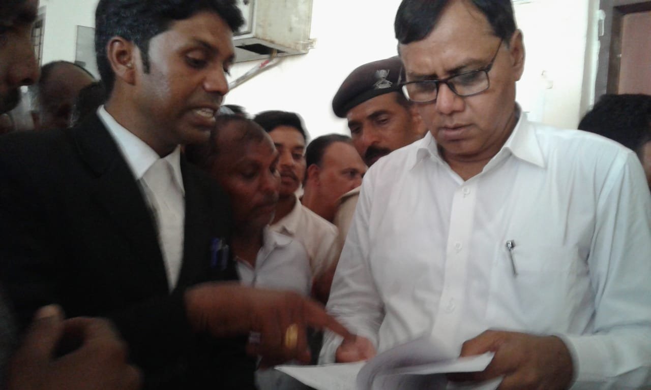 गोपाल किरण समाज सेवी संस्था की अगुवाई में जन सुनवाई में जनक सिंह पूरा खेरिया मोदी मुरार ग्वालियर के मकानों को न हटाने की हुई मांग | New India Times