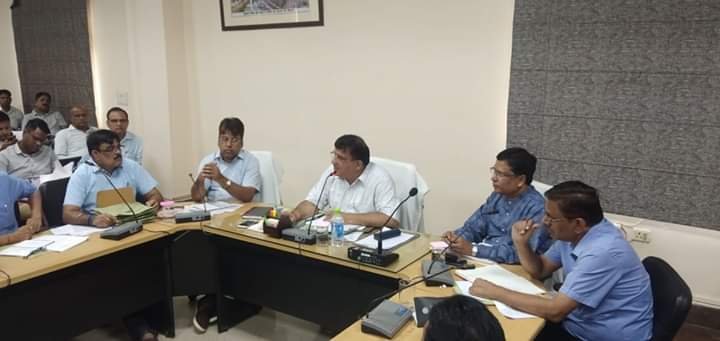 सीएम हेल्पलाइन में प्राप्त शिकायतों के निराकरण में लापरवाही पाए जाने पर तीन सब इंजीनियर निलंबित एवं तीन सब इंजीनियरों का 7 – 7 दिन का वेतन काटने के निर्देश | New India Times