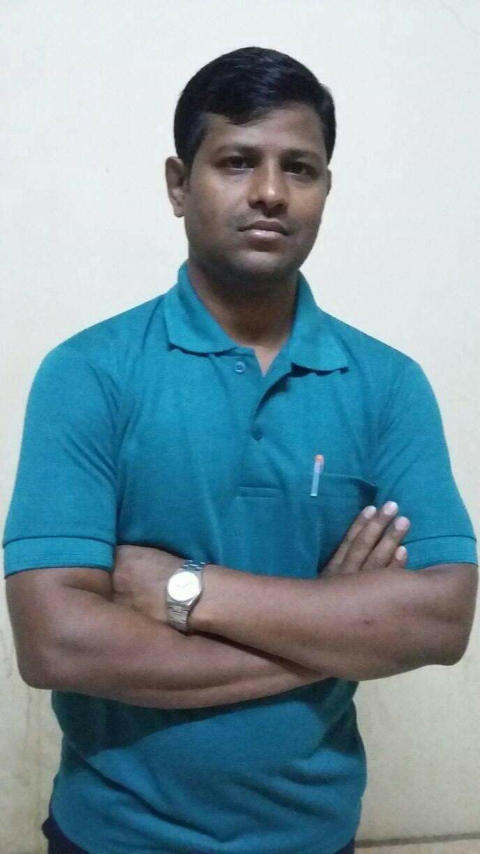 ओवरलोड लोहे का सरिया भरे ट्रक का पीछा करने वाले पुलिस कर्मी की सरिया घुसने से हुई दर्दनाक मौत | New India Times