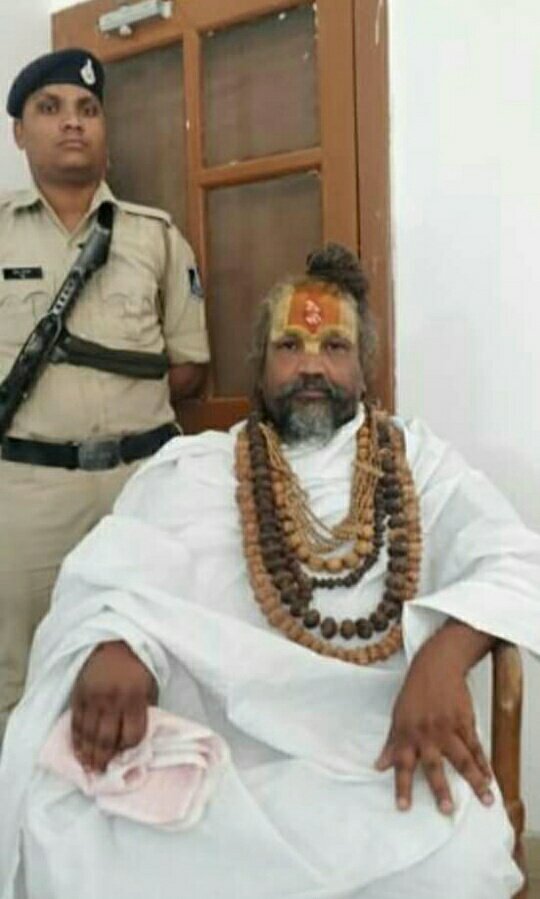 देश में विधायकों के खरीद व फरोख्त का सिलसिला जारी, कंप्यूटर बाबा ने भाजपा के चार विधायकों के संपर्क में होने का किया दावा | New India Times