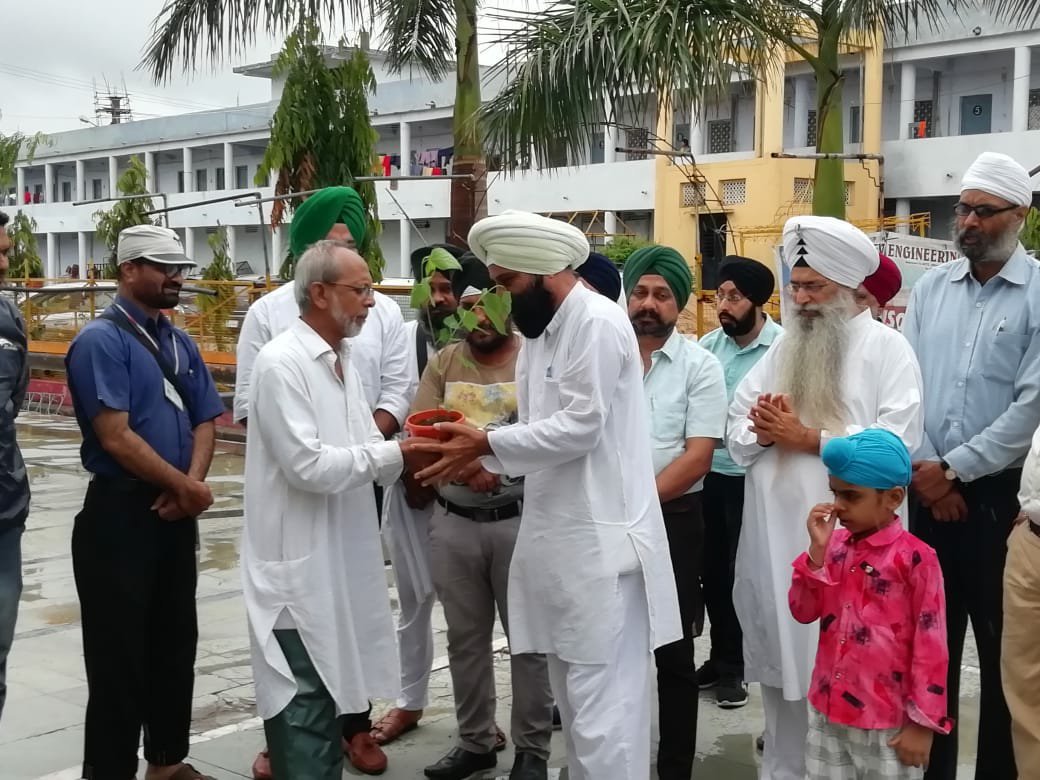 हरियाली और खुशहाली के माध्यम से मुस्लिम विकास परिषद ने दिया सद्भावना का सन्देश | New India Times