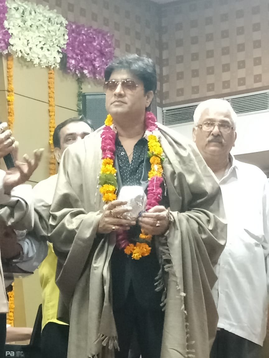 ग्वालियर में प्रभात वेल्फेयर एवं सोशल सोसायटी के द्वारा स्वर्गीय मोहम्मद रफी की पुण्यतिथि पर आयोजित की गई संगीतमय स्वरांजलि का प्रोग्राम | New India Times