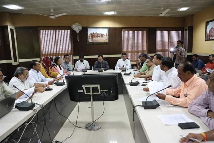 शांति समिति की बैठक सम्पन्न, शांति और सदभाव के साथ मनाएं त्यौहार: कलेक्टर अनुराग चौधरी | New India Times