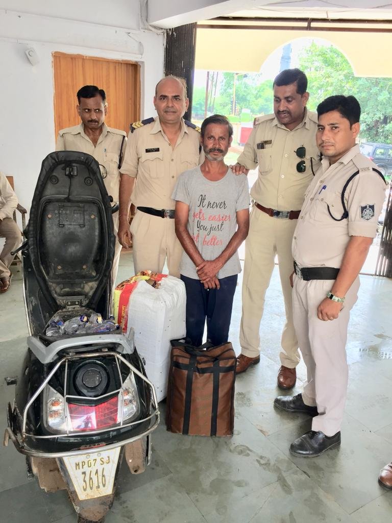 अवैध शराब के साथ आरोपी गिरफ्तार | New India Times