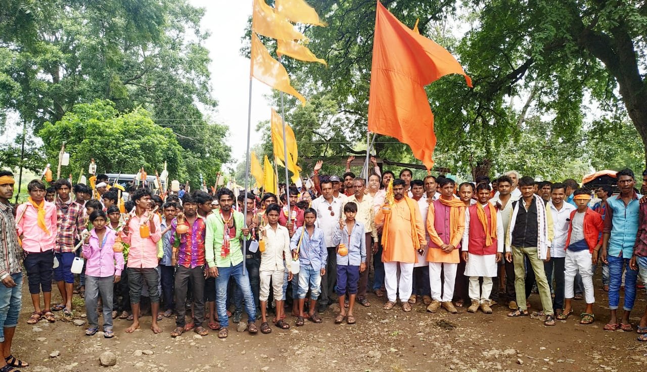 जय हिंद ग्रुप व अजमेर सिंह भूरिया के नेतृत्व में निकली भव्य कावड़ यात्रा, झकनावदा मधु कन्या नदी का जल भरकर रायपुरिया शिव मंदिर पर होगा जलाभिषेक | New India Times