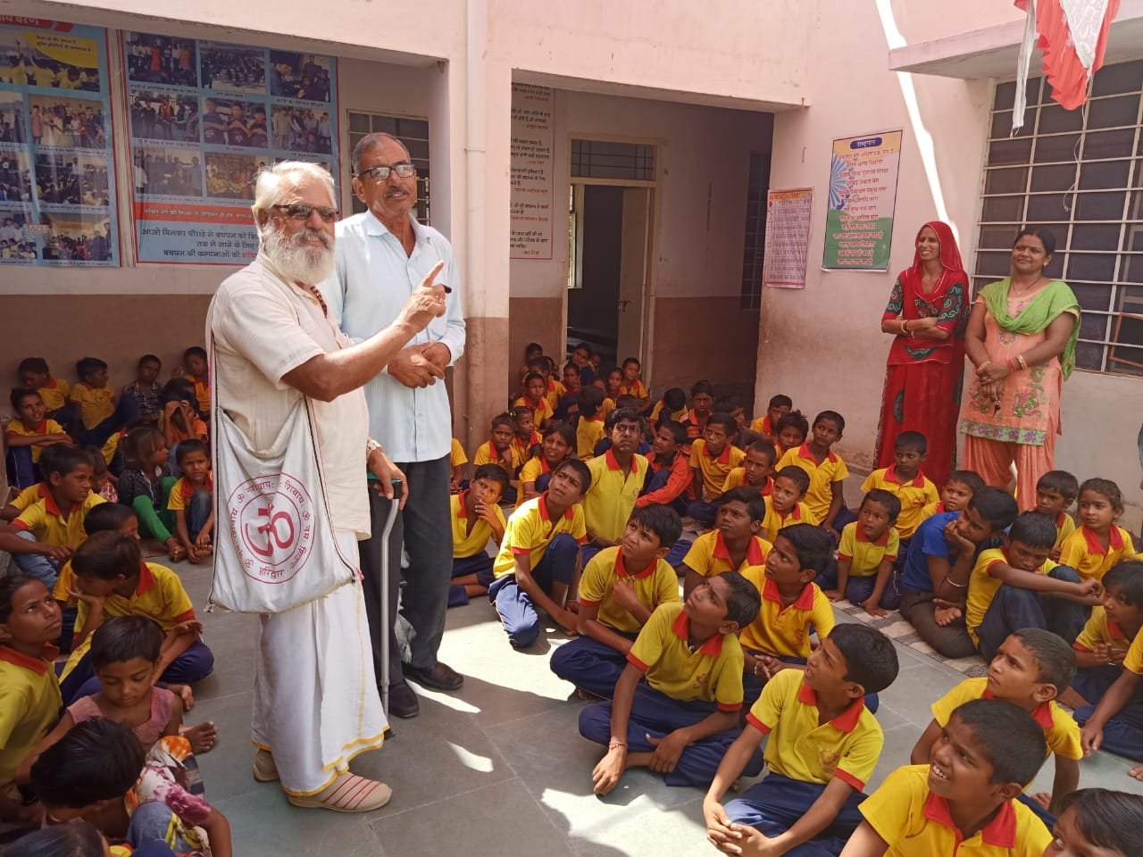 अभावों में पलते हैं सपने: हीरालाल गोदारा | New India Times