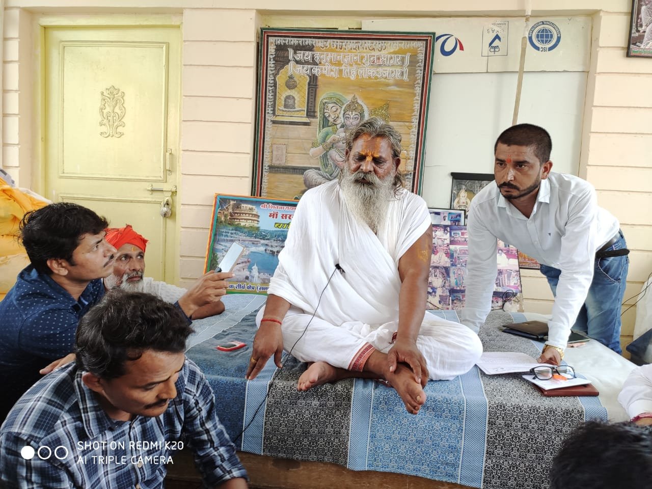 जगत के दर्द हरुउआ हैं दंदरौआ धाम के सखी रूप डॉ हनुमान: रामदास महाराज | New India Times