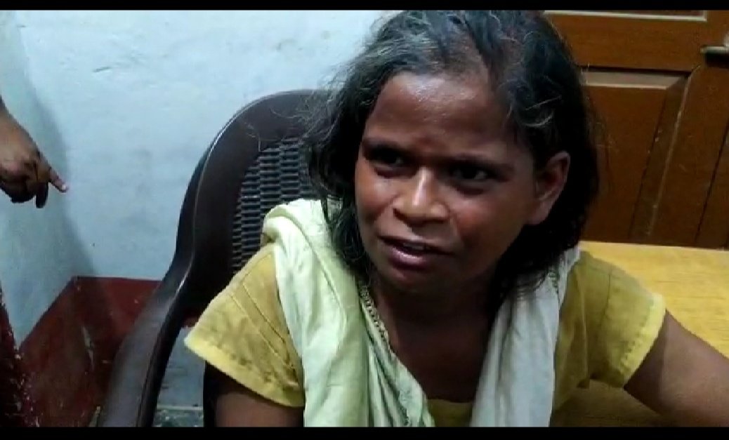 बच्चा चोरी के अफवाहों का बाज़ार गर्म, एक निर्दोष महिला को भीड़ ने फिर बनाया अपने क्रोध का निशाना | New India Times