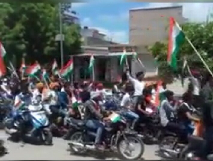 धौलपुर जिले में निकाली गई ऐतिहासिक तिरंगा रैली, जगह-जगह पर हुआ स्वागत | New India Times