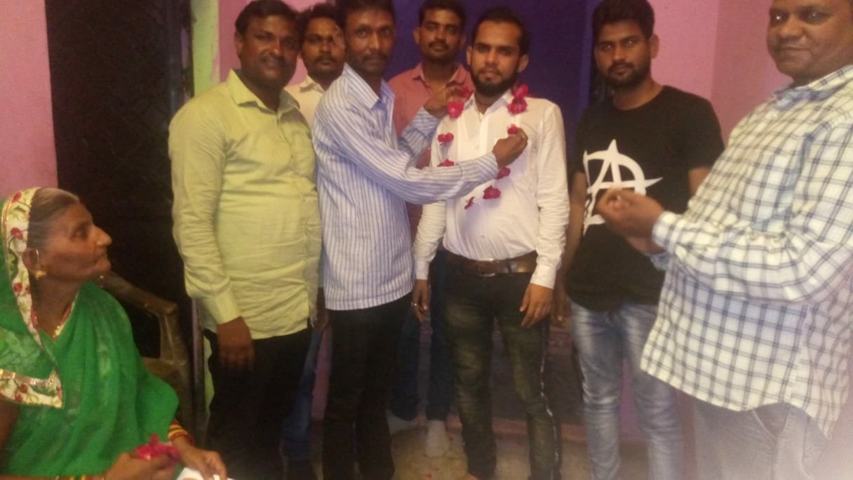 अमन मानव समाज सेवी संस्था की झांसी में बैठक संपन्न, कई लोगों को सौंपी गयीं जिम्मेदारियां | New India Times