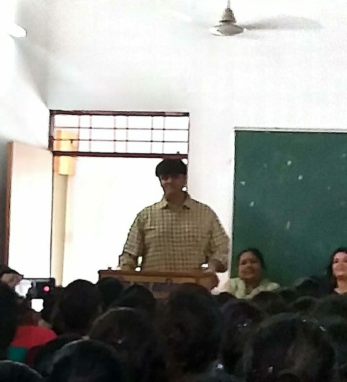 शासकीय कन्या महाविद्यालय धार में हुआ कार्यक्रम का आयोजन | New India Times