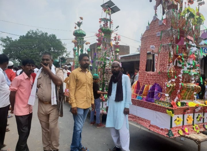 मुहर्रम दसवीं के जुलूस में या अली या अली के नारे से गूंज उठा खीरों कस्बा | New India Times