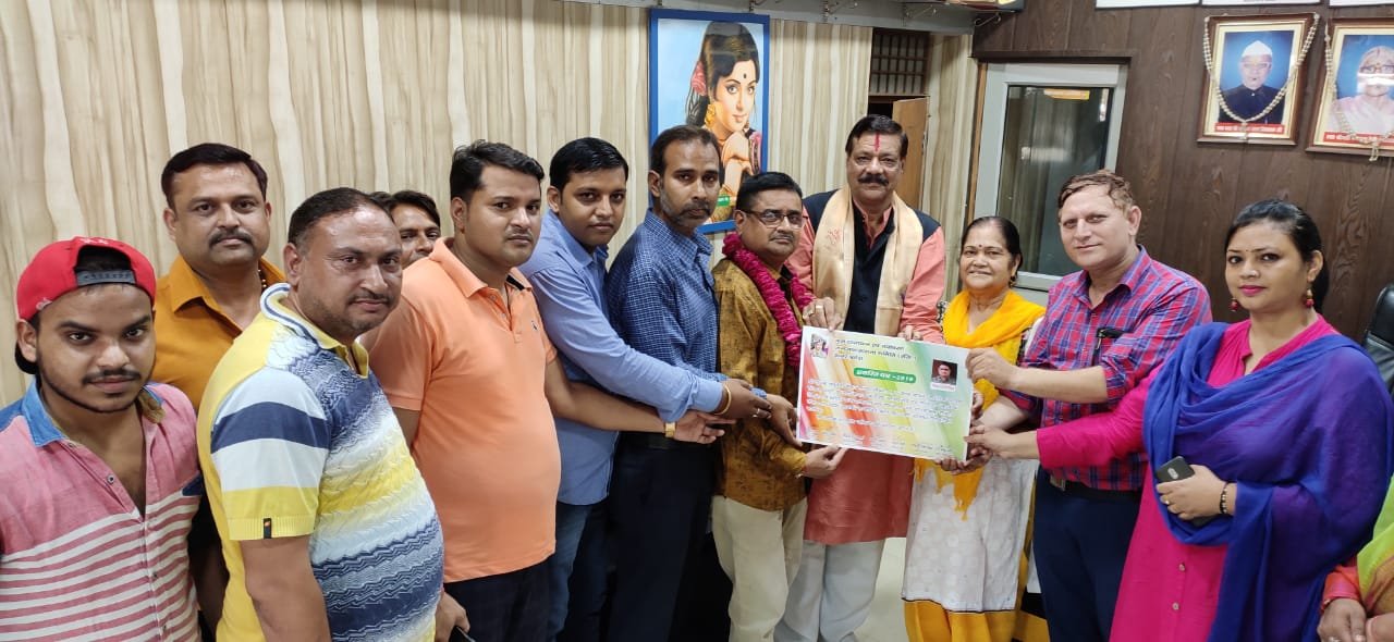 बृज यातायात एवं पर्यावरण जनजागरूकता समिति द्वारा दीपक चतुर्वेदी बैंकर को किया गया सम्मानित | New India Times