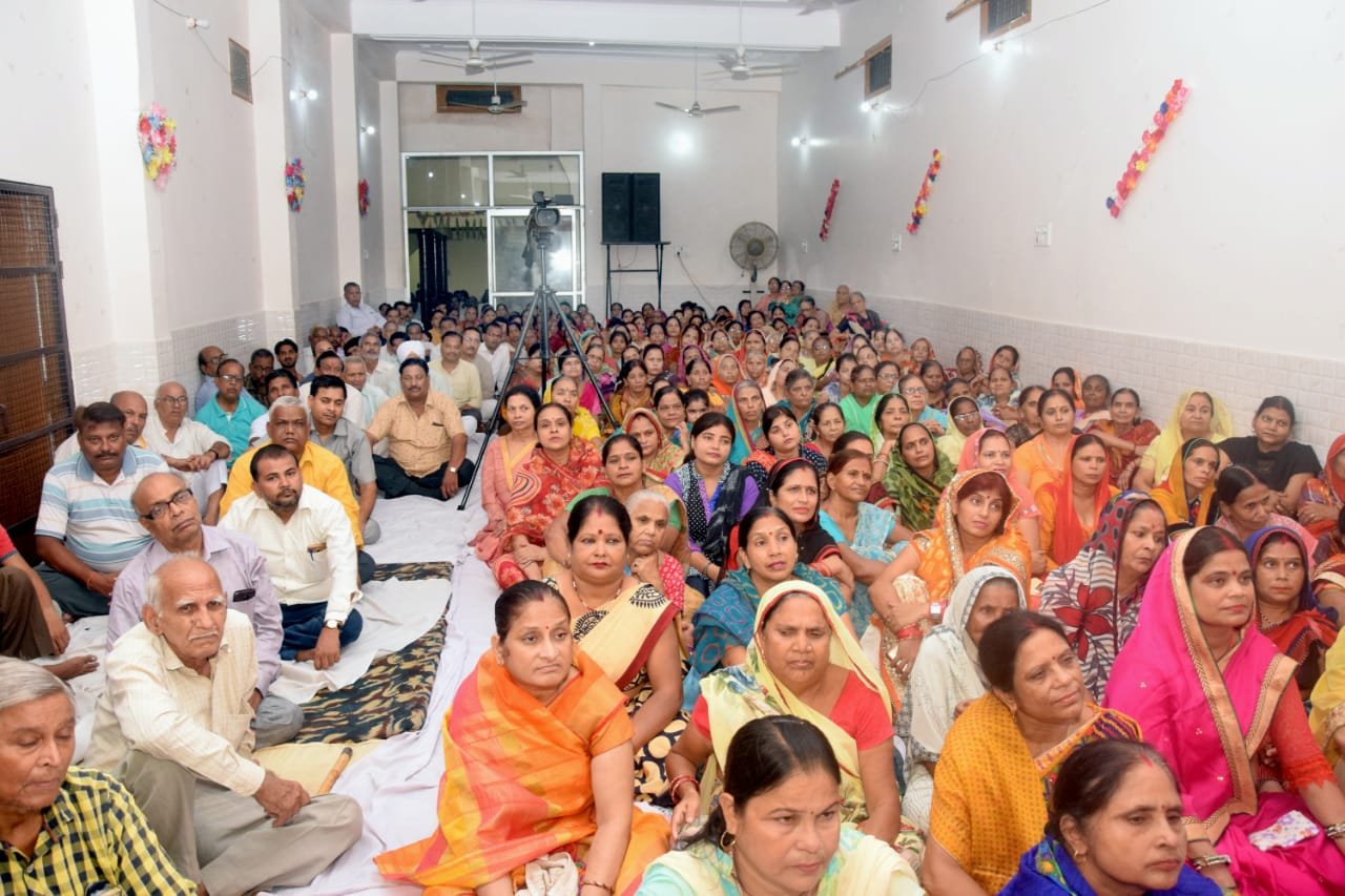 गोला गोकर्णनाथ में चल रहा है श्रीमद भागवत कथा का आयोजन | New India Times