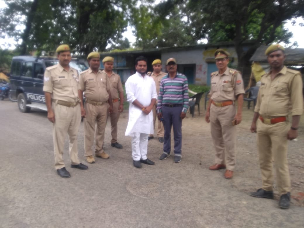 युवा कांग्रेस प्रदेश सचिव को पुलिस ने शाहजहांपुर जाने से रोका | New India Times