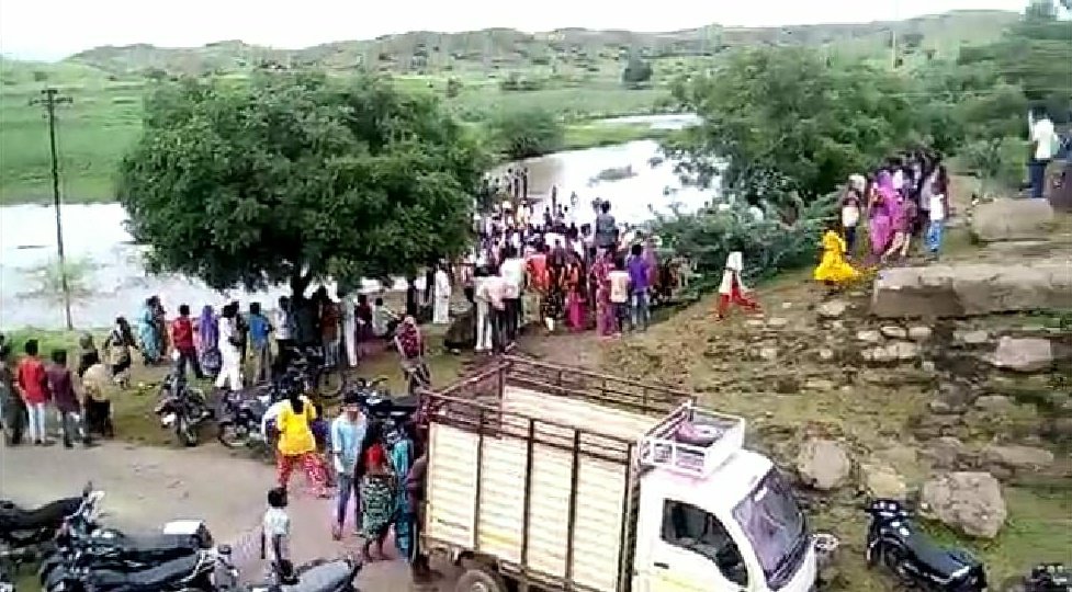 नंदुरबार जिला में गणपति विसर्जन के दौरान एक ही परिवार के 6 लोगों की डूबने से मौत | New India Times