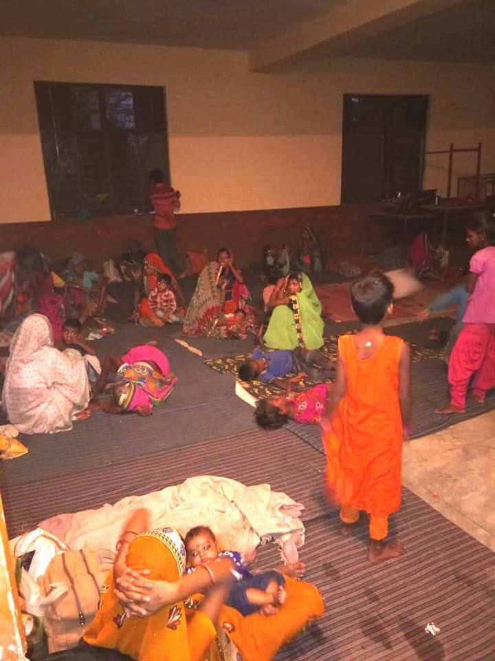 भिंड जिले में बाढ़ से घिरे गांवों में रेस्क्यू ऑपेरशन कर 1900 लोग सुरक्षित स्थानों पर पहुंचाए गये | New India Times