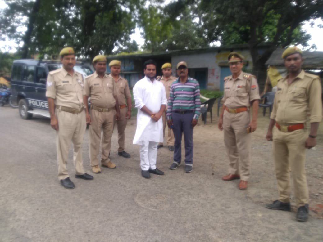 युवा कांग्रेस प्रदेश सचिव को पुलिस ने शाहजहांपुर जाने से रोका | New India Times