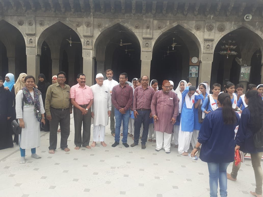 बुरहानपुर कलेक्टर की रहनुमाई में स्कूली बच्चों को घुमाया गया ऐतिहासिक पर्यटन स्थल | New India Times