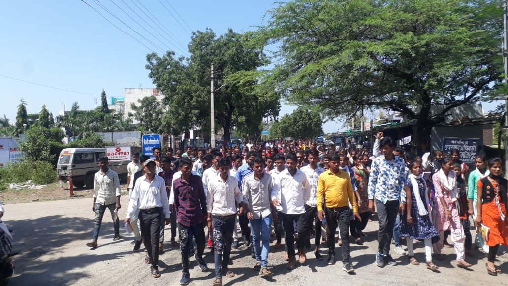 गुड़िया के न्याय के लिए आक्रोश रैली निकाल व विरोध प्रदर्शन कर की गुड़िया के दरिंदों को फांसी देने की मांग | New India Times