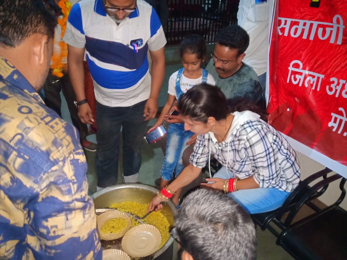 हज़रत चमन शाह वली सामाजिक संघटन ने मरीजों को कराया ज़िला चिकित्सालय में भोजन | New India Times