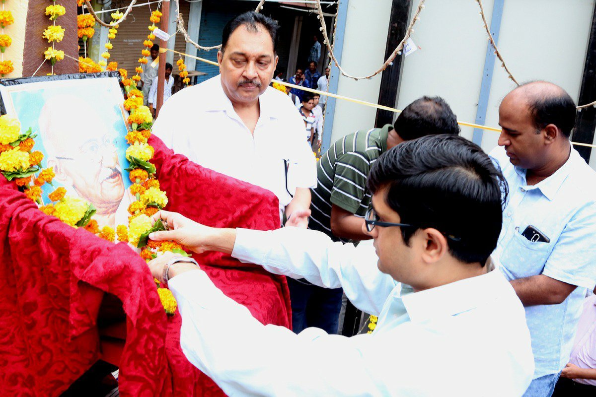 गांधी जयंती पर कलेक्टर तरूण राठी की अगुवाई में शहर में निकली गई रैली, स्वच्छता का भी दिया गया संदेश | New India Times